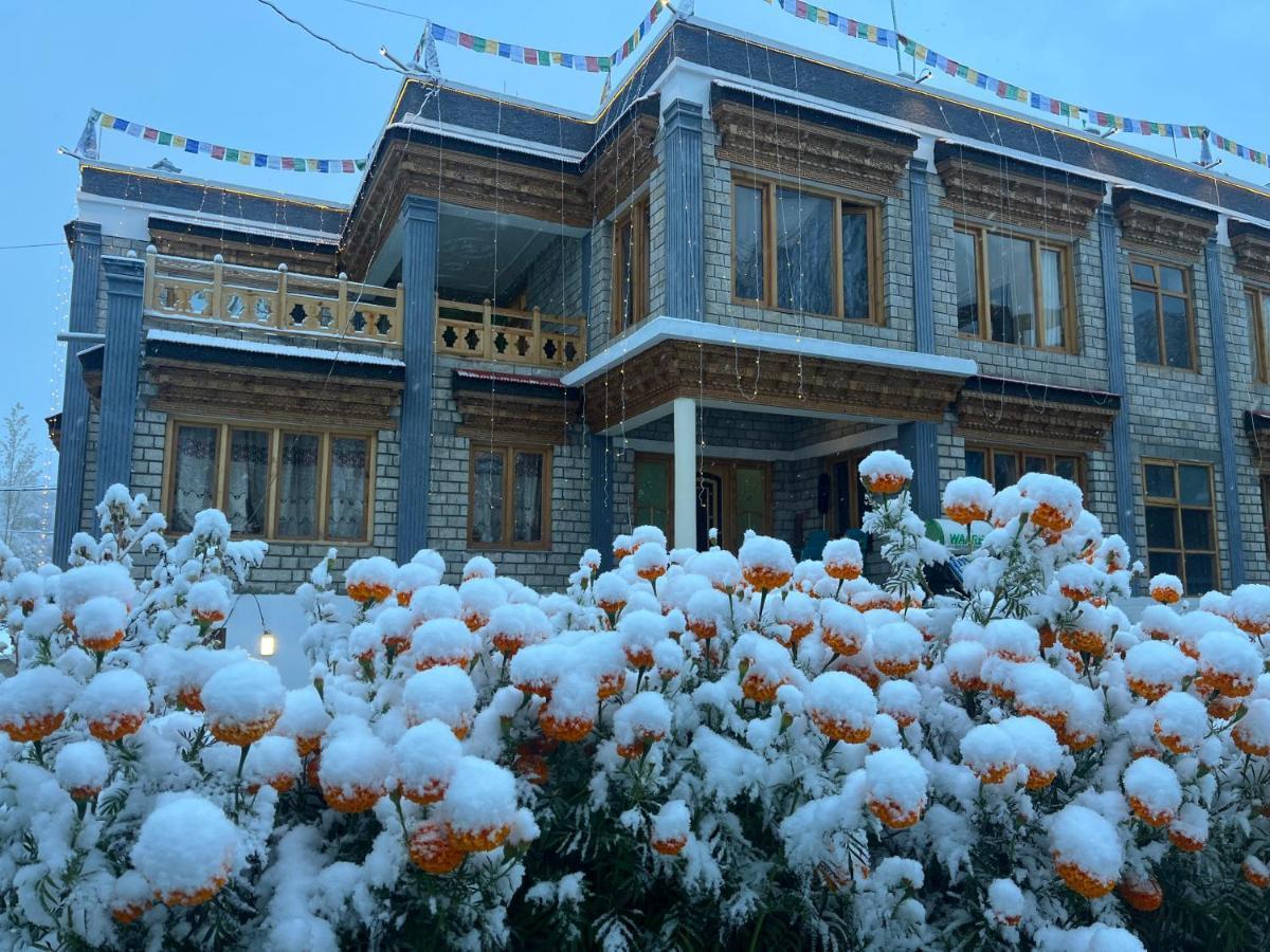 Ladakh Country Inn Leh Exterior foto